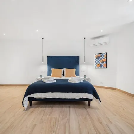 Charming & Modern 4br Διαμέρισμα *