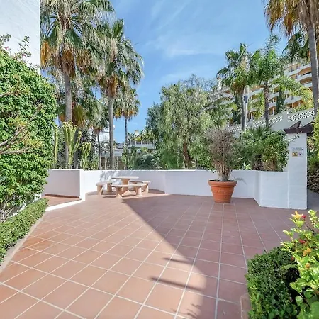 Appartement Charming & Modern 4br Marbellac