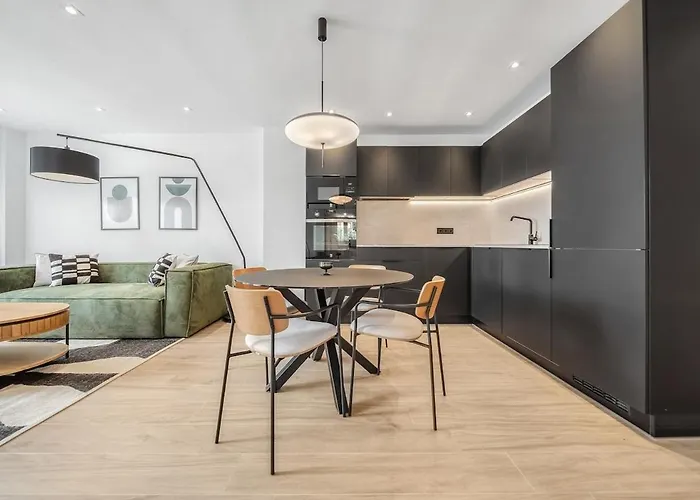 Charming & Modern 4br Marbella