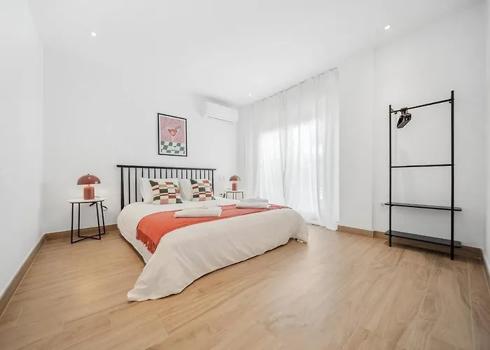 Charming & Modern 4br *