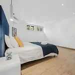 Charming & Modern 4br Apartmán *