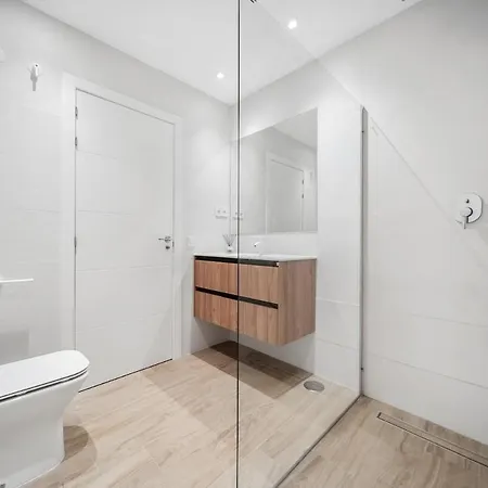 Charming & Modern 4br Lägenhet Marbella