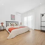 Charming & Modern 4br *